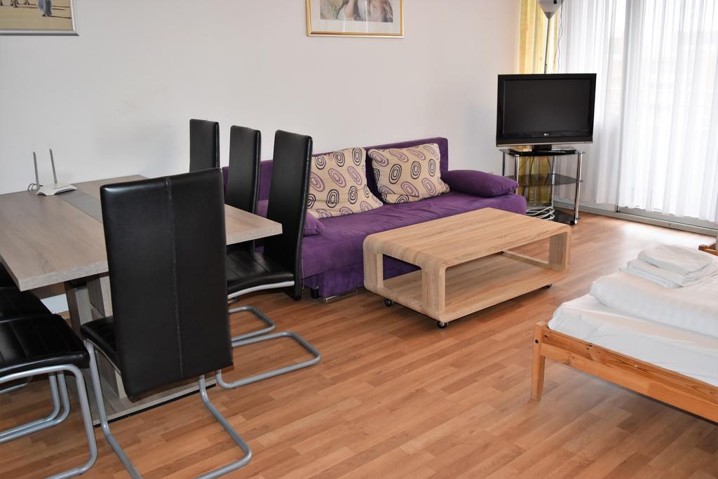 Work & Stay Neuss Exteriör bild